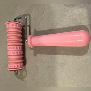 Pink Fondant Ribbon Cutter Embosser Set Roller Stripes Edge Designs for Cakes